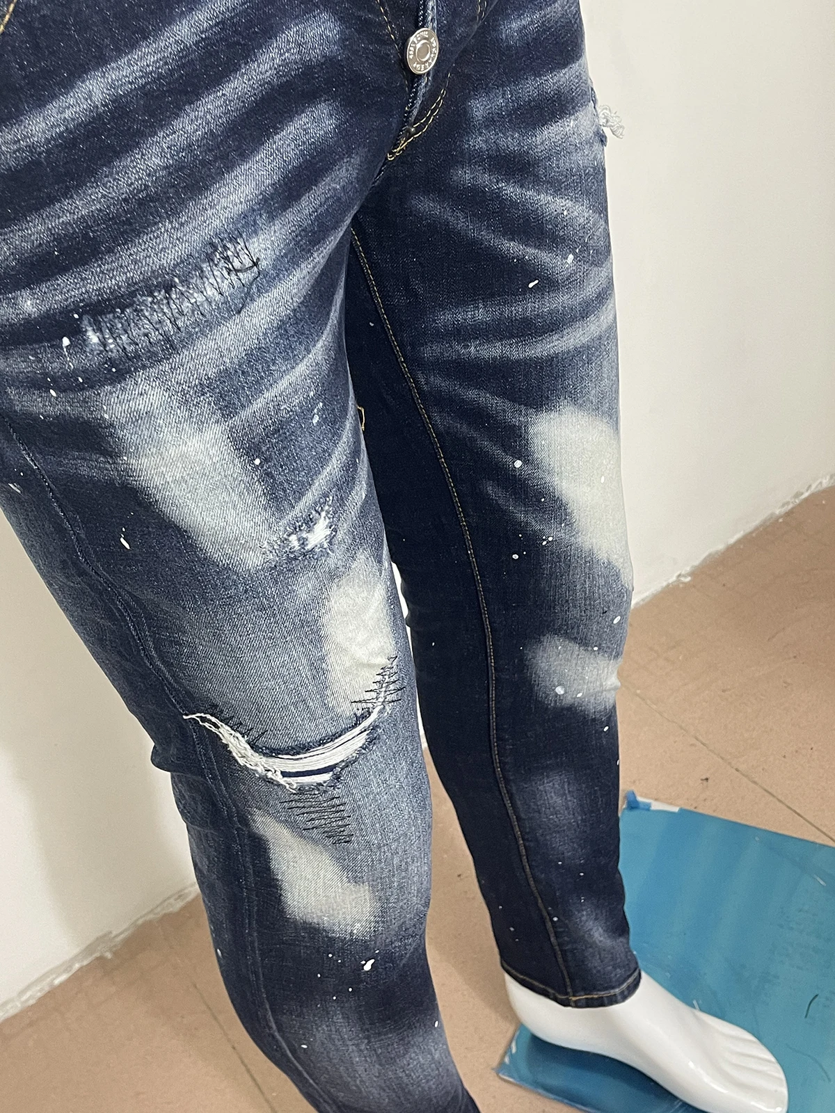 Spring/Summer 2023 new style D2 jeans men wash worn holes patch paint print micro-bounce small feet blue jeans man