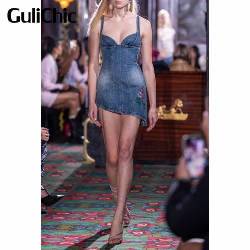 

5,24 GuliChic женское темпераментное модное тонкое асимметричное джинсовое мини-платье на тонких бретелях с рисунком розы