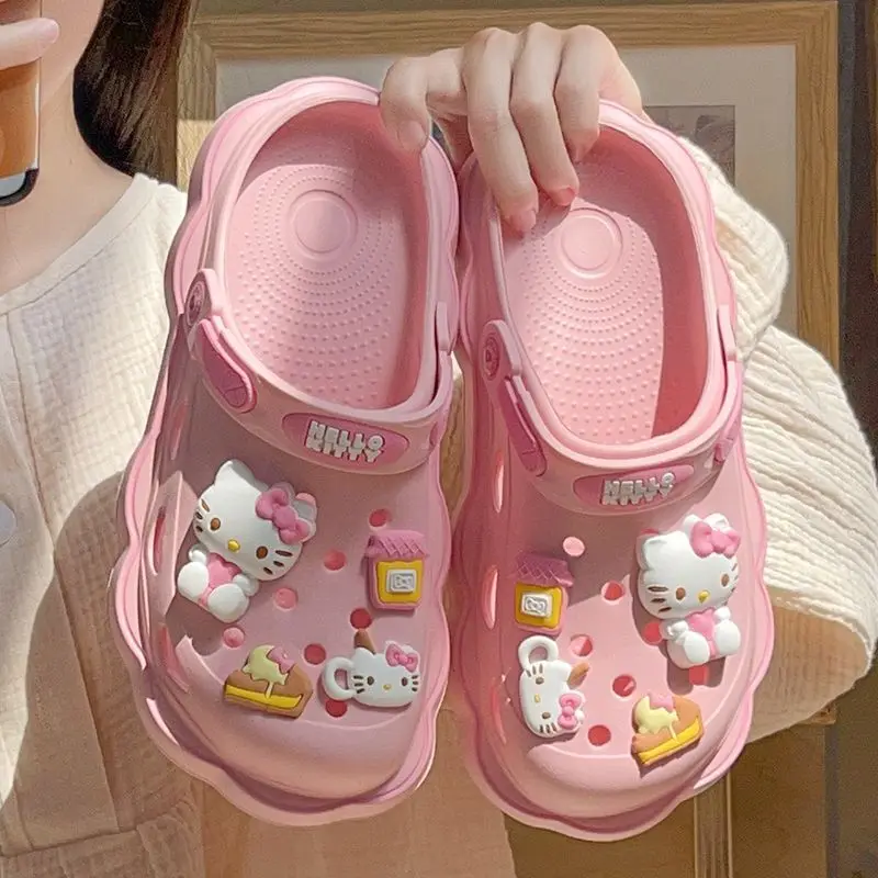 

Милые сандалии Hello Kitty Kuromi Cinnamoroll Crocs, летние милые модные сандалии Y2K, обувь на плоской подошве, увеличивающие рост, подарок на день рождения для девочек