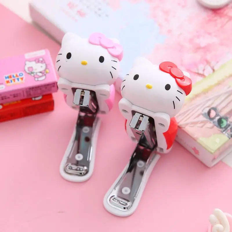 

Оригинальный Sanrio семейный Kawaii Kitty Look студенческий мини степлер набор связующая машина канцелярские подарки