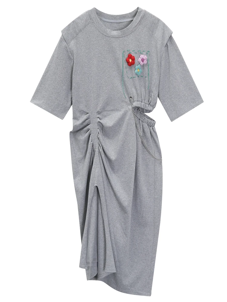 

Женское платье с коротким рукавом, круглым вырезом и вырезами