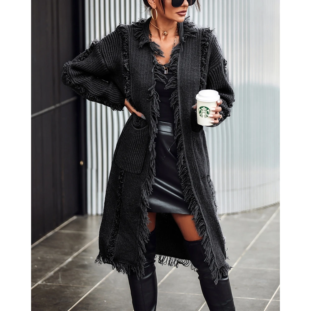 Женский вязаный кардиган оверсайз с кисточками
