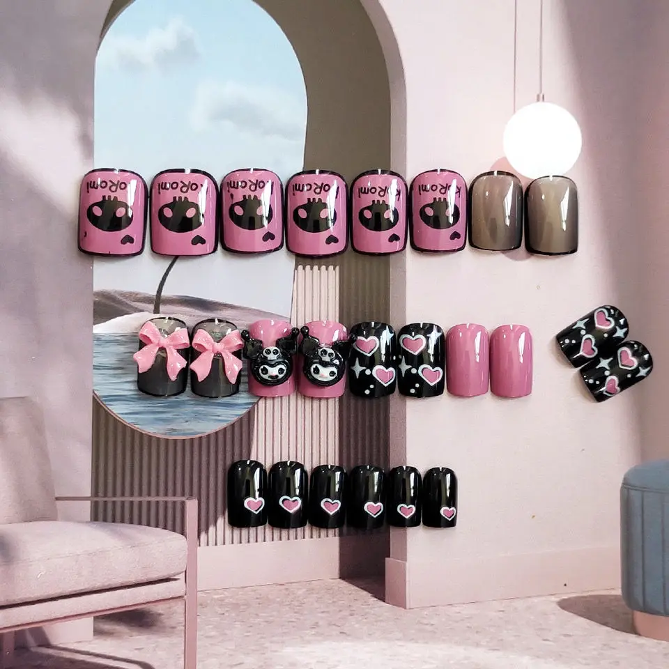 

Short Chic Trendy Alien Peach Heart Nail Tip Clow M Manicure Hot Girl Style Pink Black Bow Fake Nails