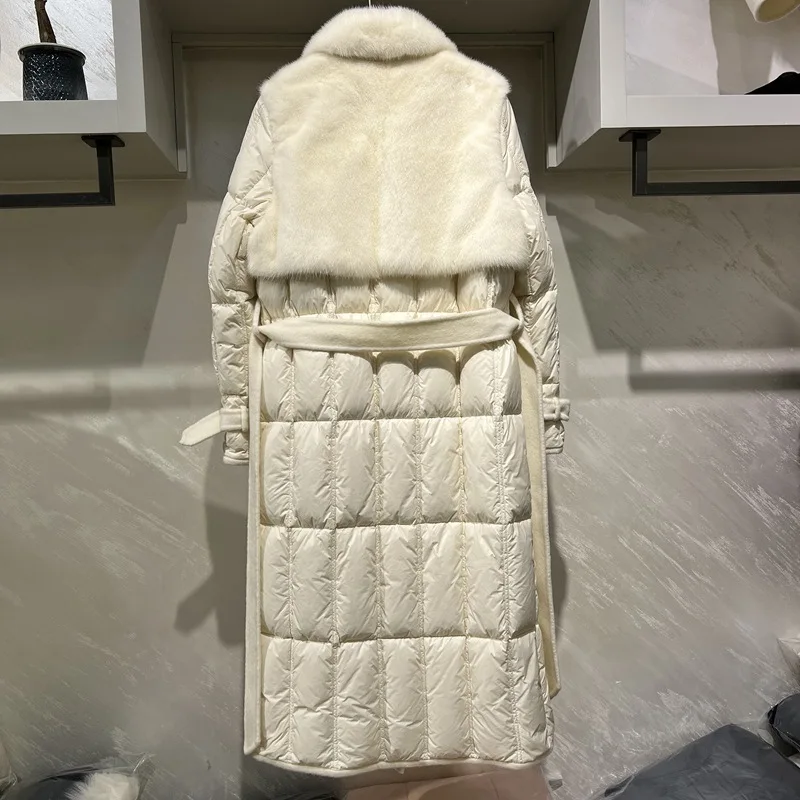 Рисунок 2 - Женская одежда 2023