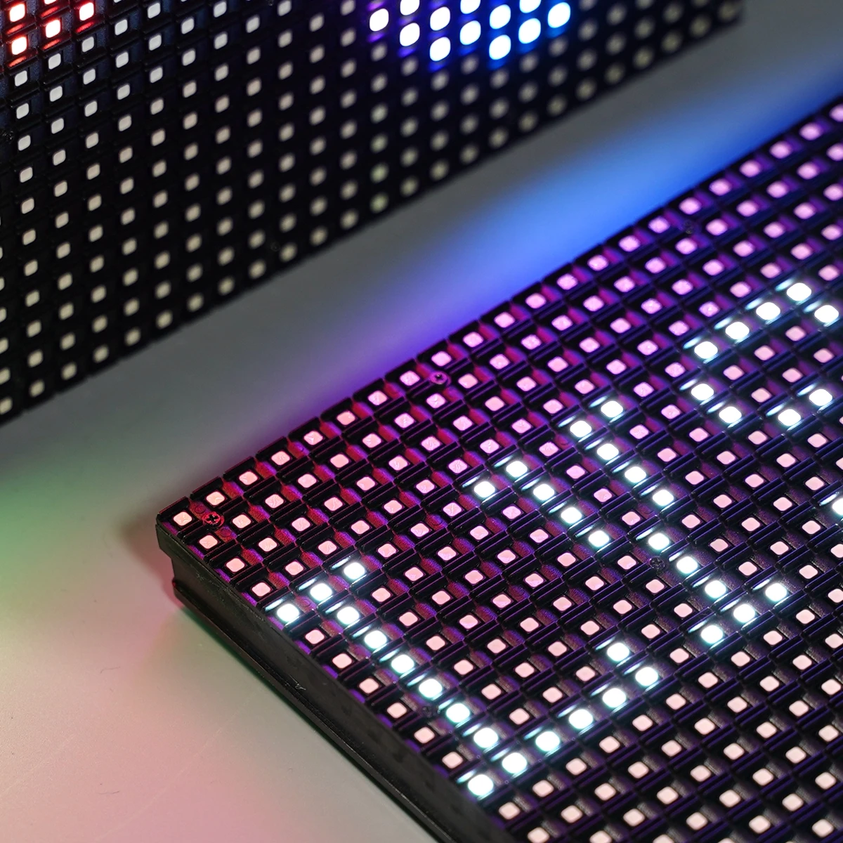 Скидка P6 Открытый SMD RGB Светодиодный модуль дисплея 32x32 пикселей Рекламная