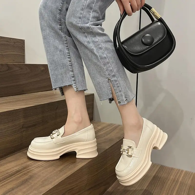 Женские лоферы на толстой подошве новые весенние однослойные туфли Muffin