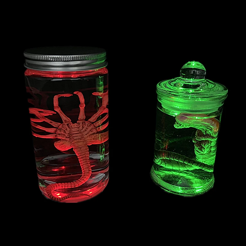 Alien Glow Jar Xenomorph Specimen Facehugger Embryo Jar with Led lamp Movie Prop Replica Home Decor Desktop Crafts Decoration