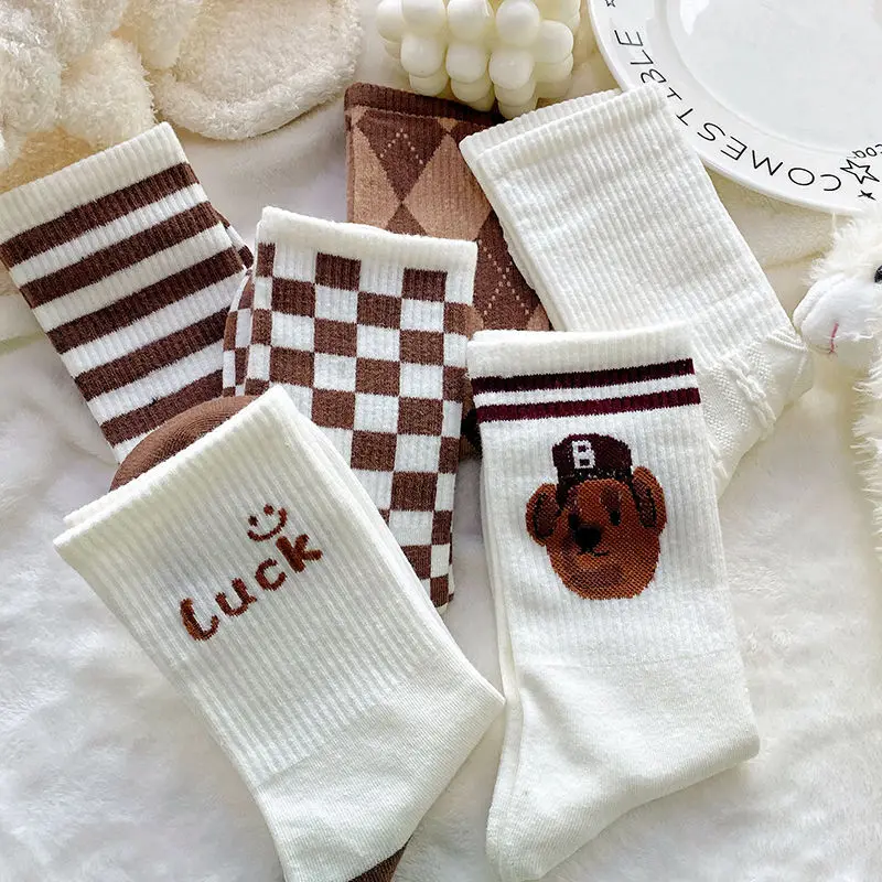 Cotton Women's Socks Wholesale Cotton Cartoon Mid-calf Cotton Wholesale Brown Bear Socks Ins Korean Version of the Japanese Plai