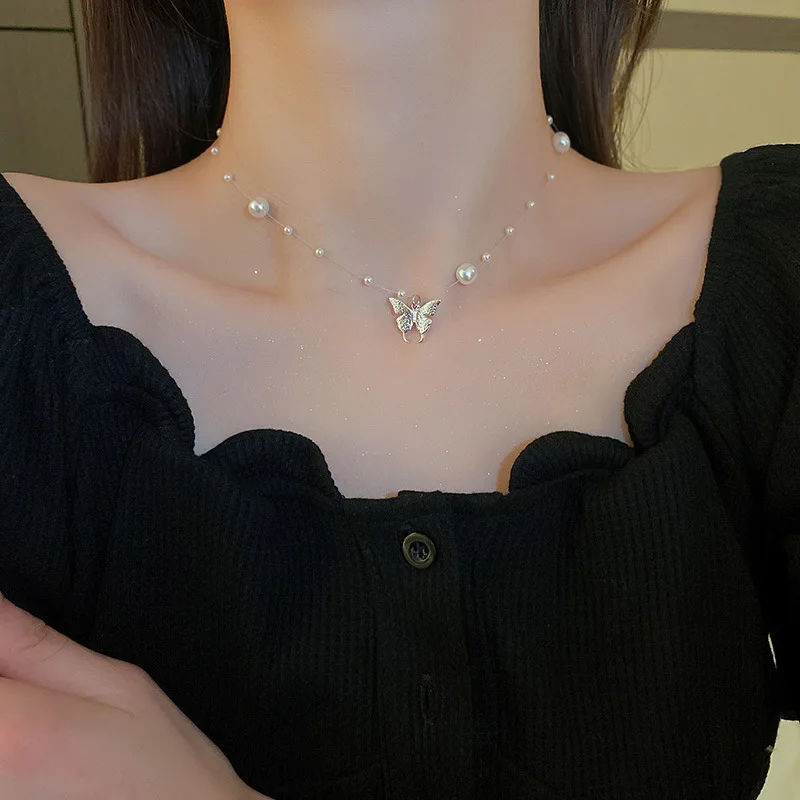 

French butterfly pearl necklace spring small fresh INS wind clavicle chain design sense of fashion personality temperament