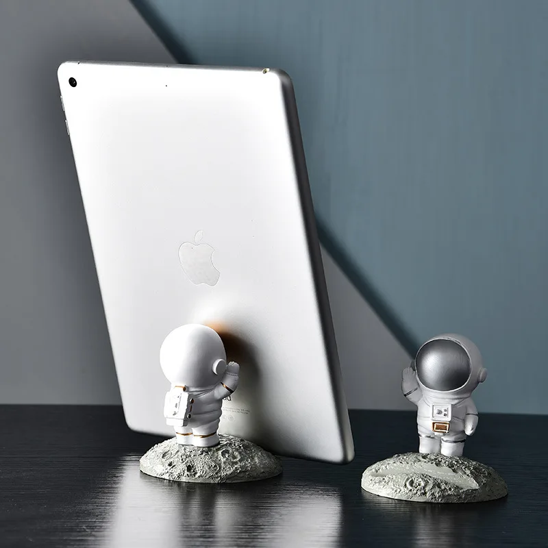 astronaut phone holder ornaments resin mobile smartphone stand holder spaceman bracket toys home office desk decor birthday gift free global shipping
