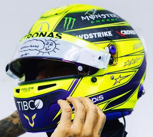 

** Предзаказ ** SPARK 1:5 F1 Helmet ** предзаказ **