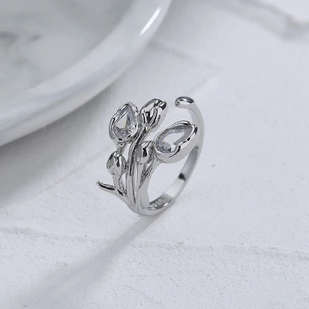 

Retro Women Finger Ring Geometric Diamond Rhinestones Women Tulip Ring Korean Style Ring Silver Ring Female Open Ring