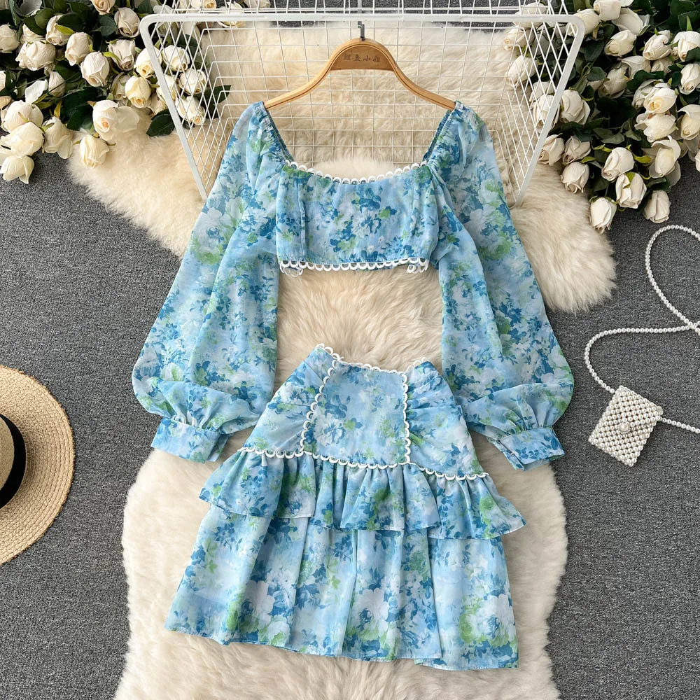 

Женский костюм в стиле ретро с квадратным воротником и коротким рукавом-фонариком, плиссированная юбка, комплект из двух предметов