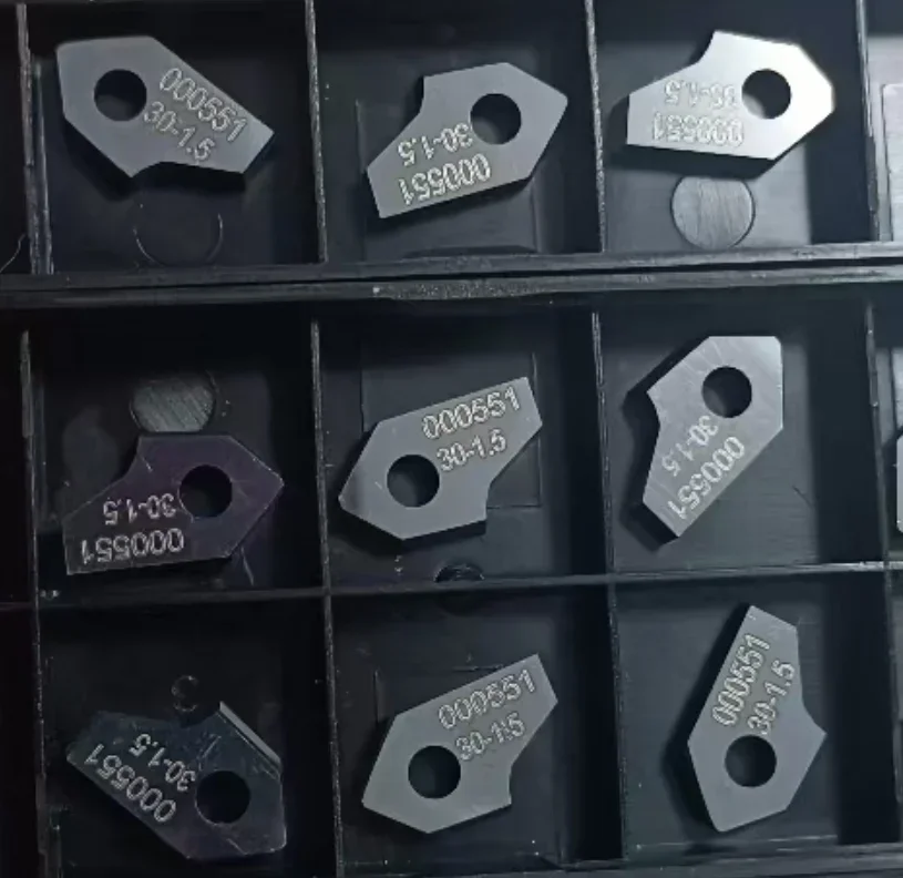 

СЕРДИ 001588 Тип A1, 3-угольные твердосплавные вставки для седла клапана, 420-A1 (45-2,0), наконечники для лезвий, настраиваемая коробка OEM для ремонта автомобилей