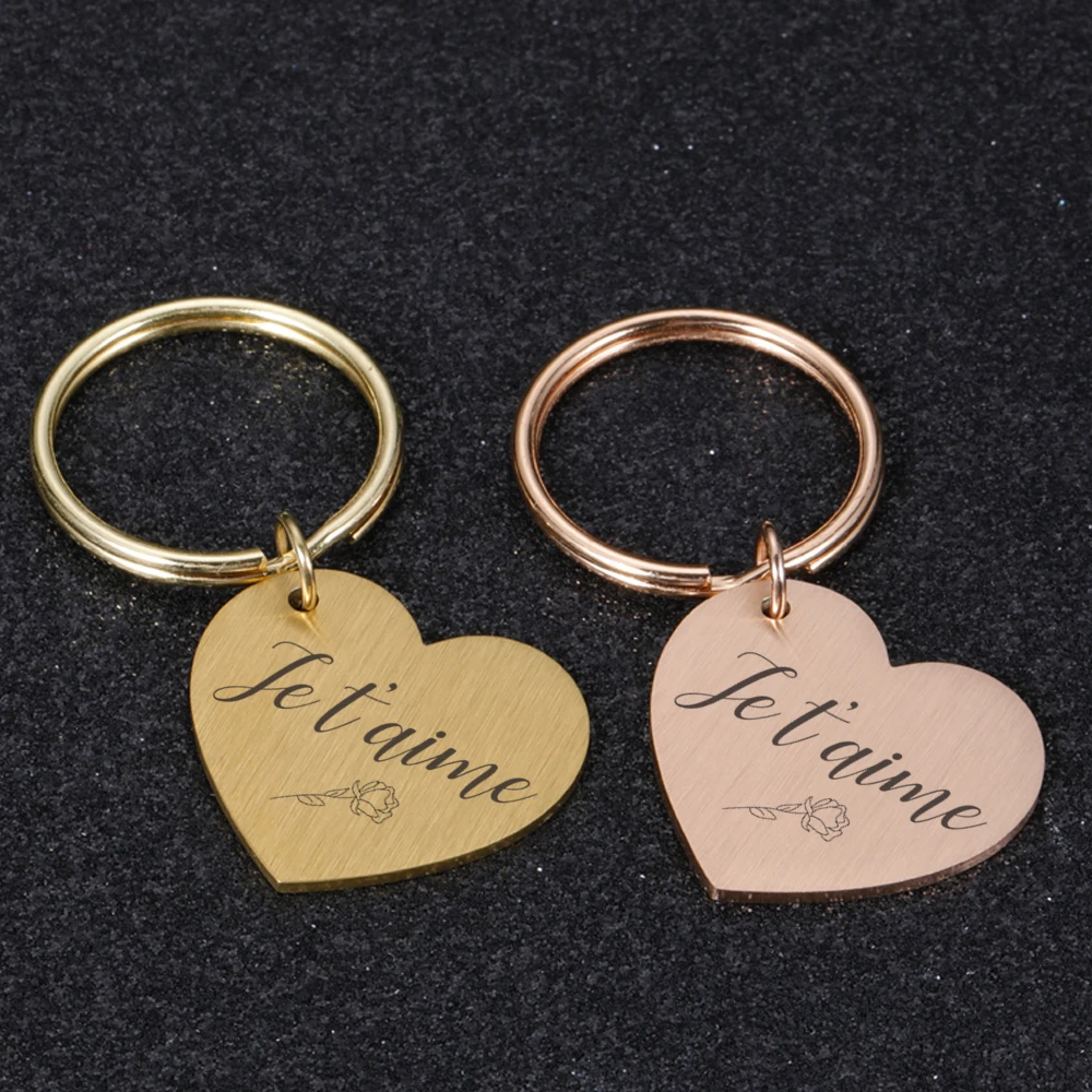 

Брелок для ключей с надписью «Love»