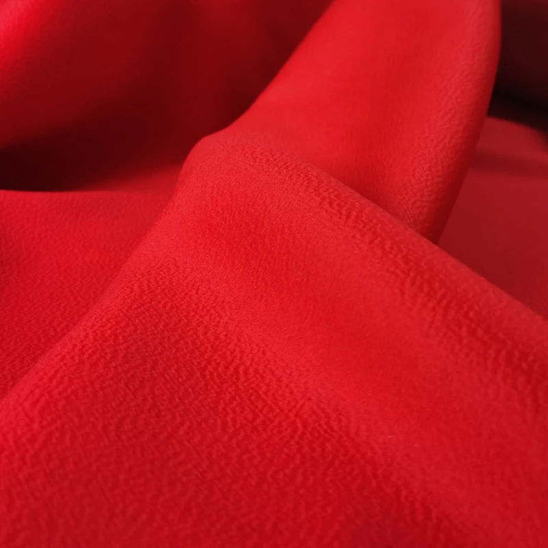 

Bright red solid color cashmere fabric 150cm width 20 momme mulberry silk water ripple soft cloth For skirt scarf sew