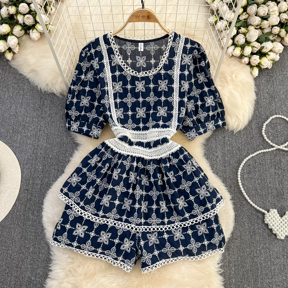 

Summer Retro Court Style Quality Round Collar Bubble Short Sleeve Waist Slimming Embroidery Hook Flower Wide Leg Shorts Jumpsuit