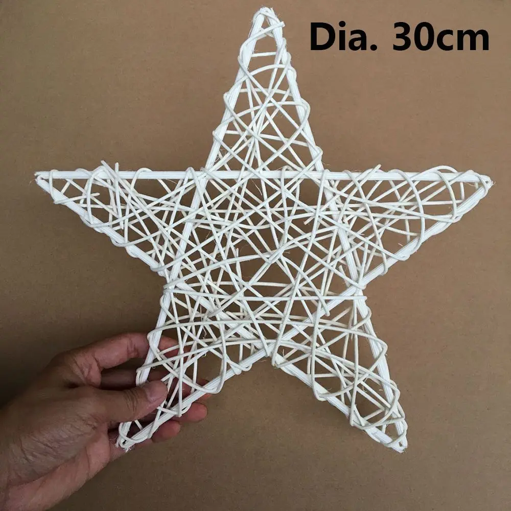 

Белый плетеный венок из ротанга