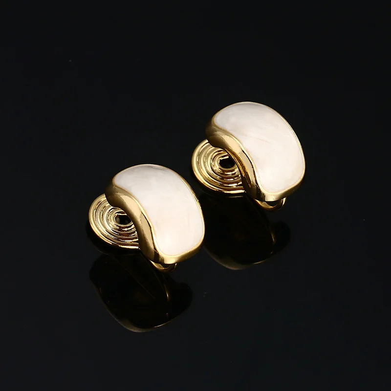 

Классическая пластина против комаров без отверстия для ушей, клипса для ушей, простые геометрические серьги, женское ювелирное изделие, опт...