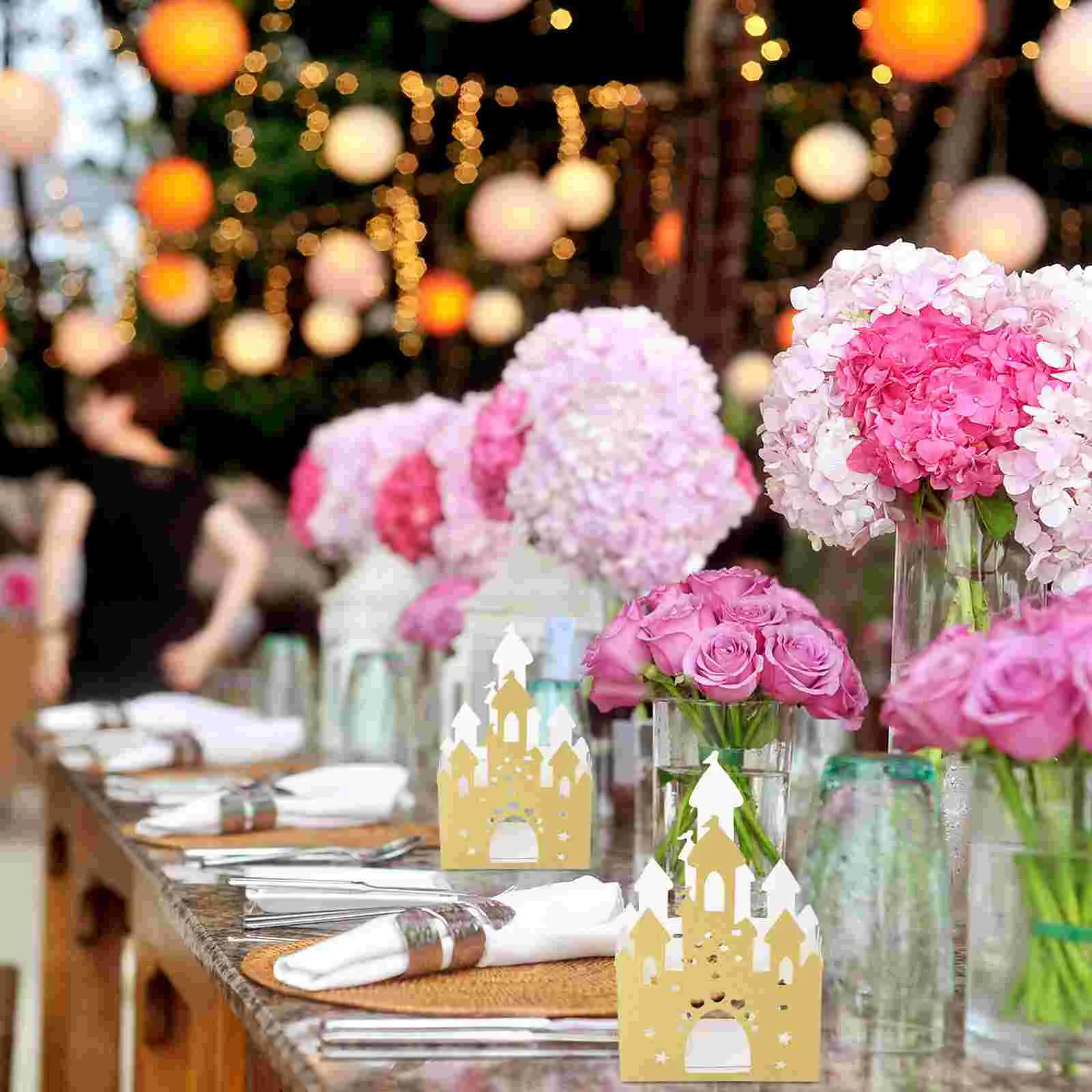 

Candy Box Party Favor Wrap Pretty Storage Hollow-out Castle Gift Decorative Wedding Favors Boxes