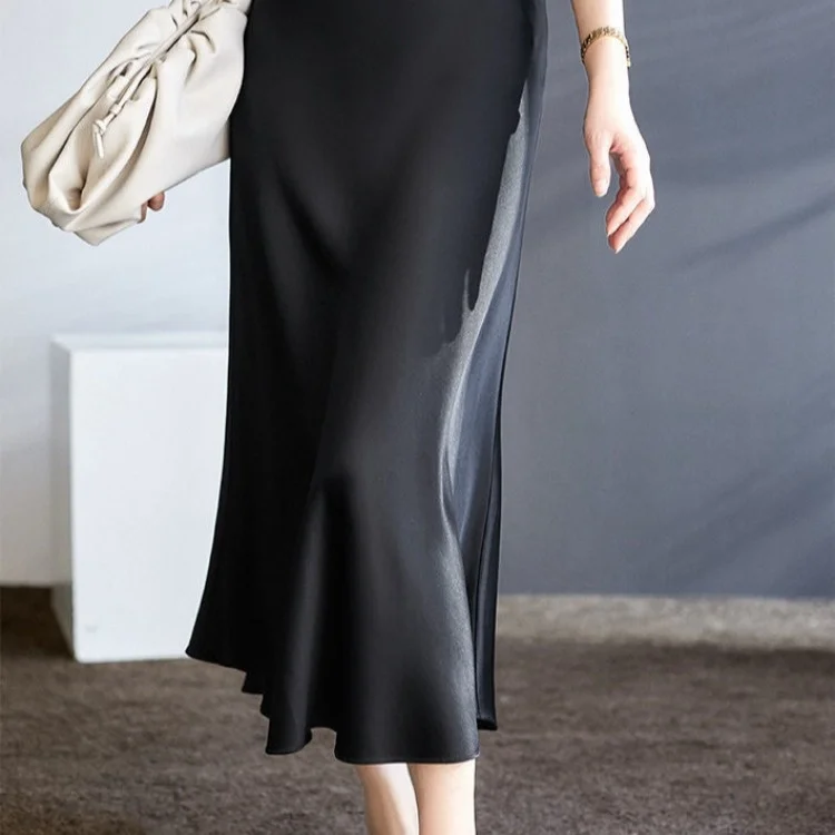 Нежная темпераментная юбка с завышенной талией атласная запахом трехцветная