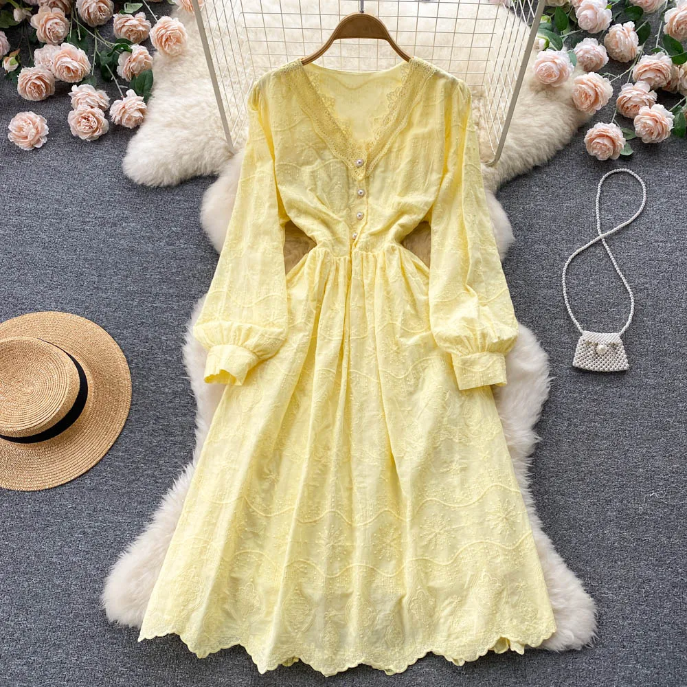 

French High-end Jacquard Lace V-neck Dress Women's 2022 Summer New Fairy Temperament Tutu Skirt A-line Mid-length Skirt