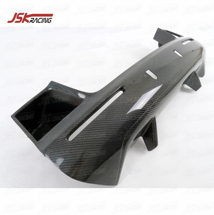 Фото Накладка на передний бампер WALD STYLE из карбона для NISSAN R35 GTR 2008-2011 №1