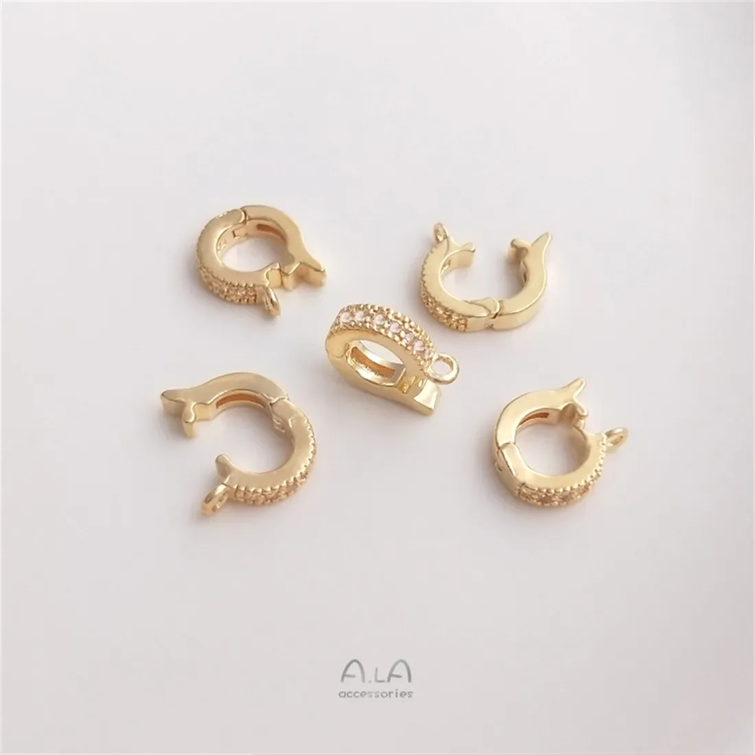 Универсальная подвесная пряжка из 14-каратного золота с инкрустацией цирконием