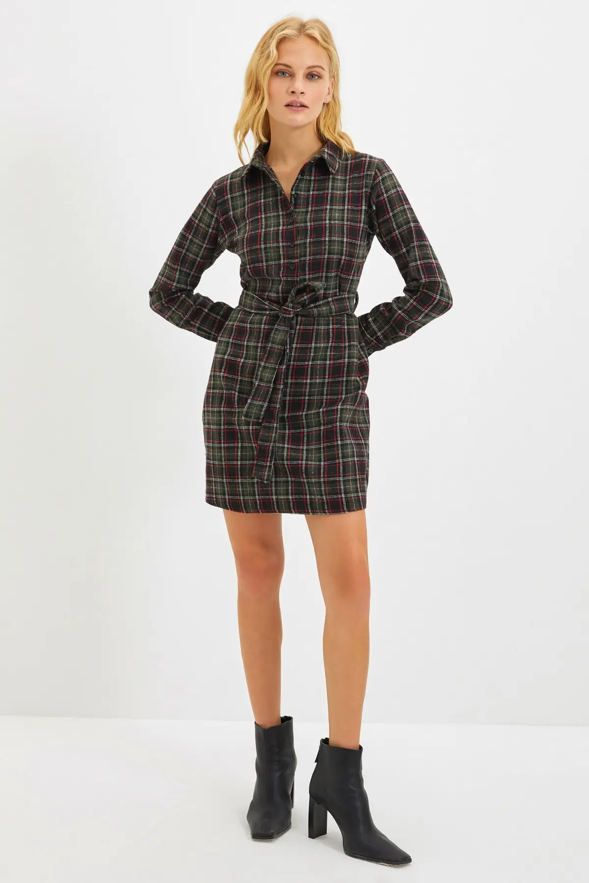 

Trendyol Belted Plaid Shirt Dress TWOAW22EL0788
