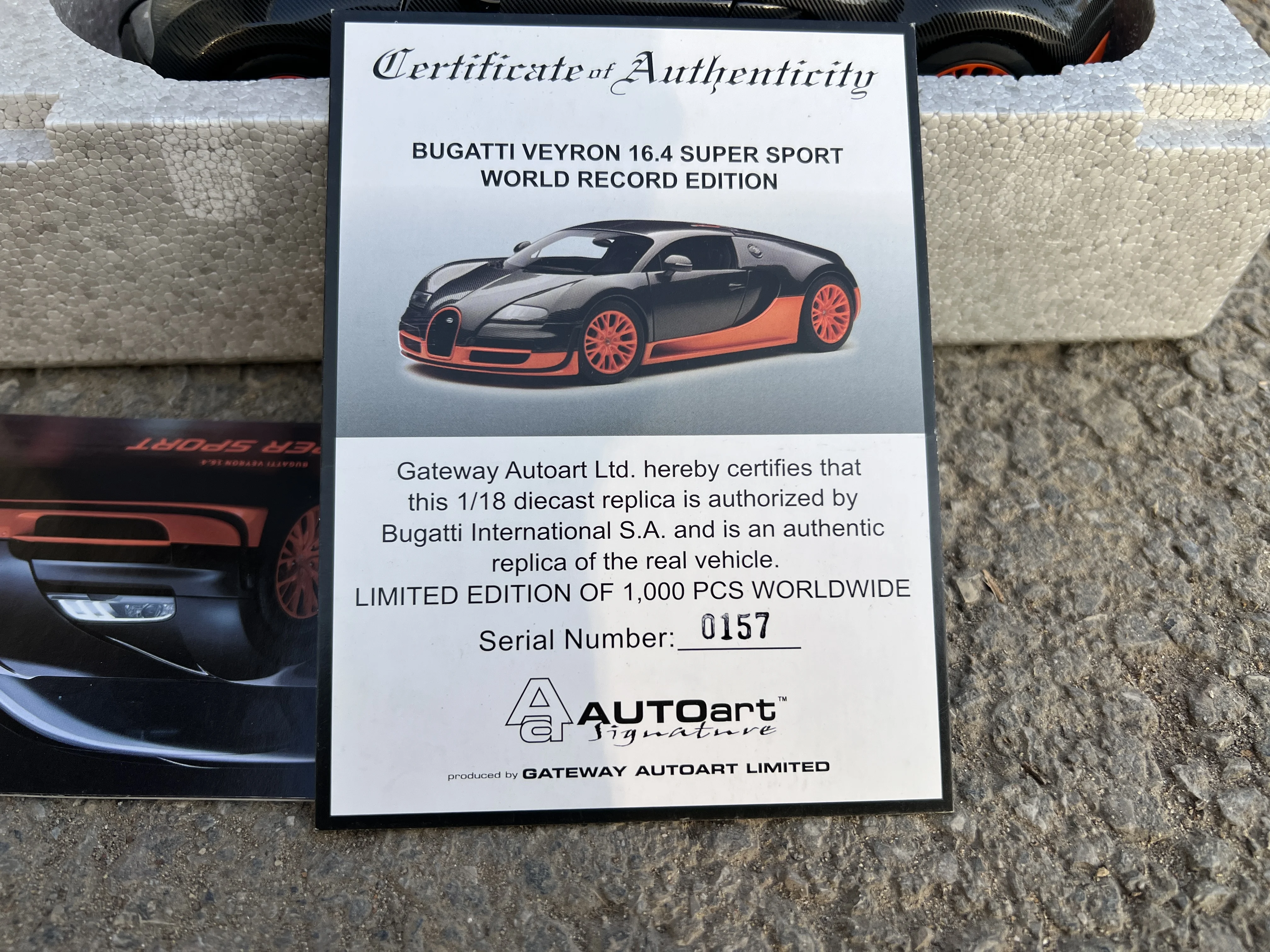 Фото Оригинальная модель 1:18, автомат BUGATTI Veyron 16,4 Super Sport World Record Edition, модель автомобиля из сплава для дисплея, подарка и коллекционирования №5