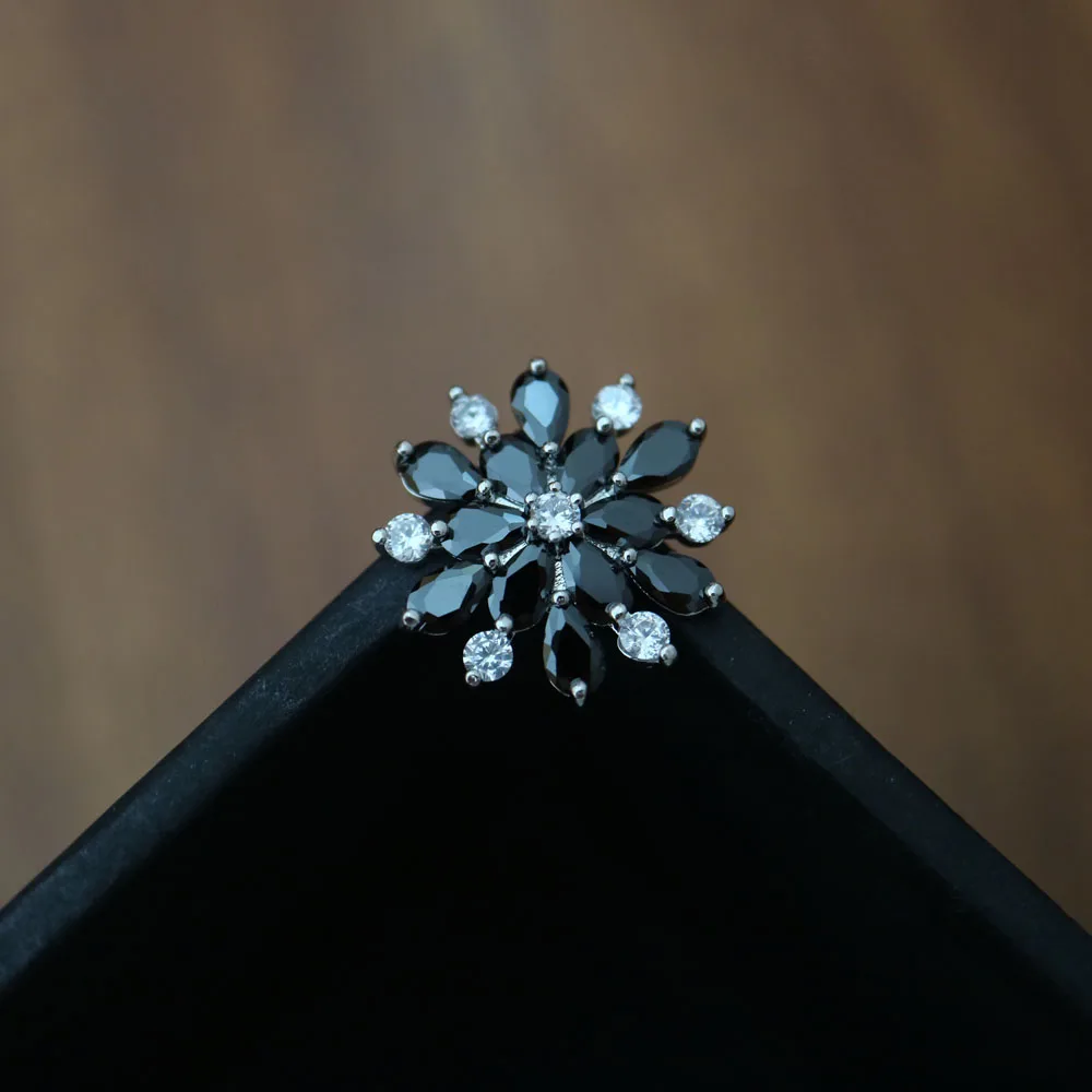 5pc/lot Luxury Rhinestone buttons Cubic zirconia button for Clothes Decorative CZ sewing cashmere Knit cardigan |