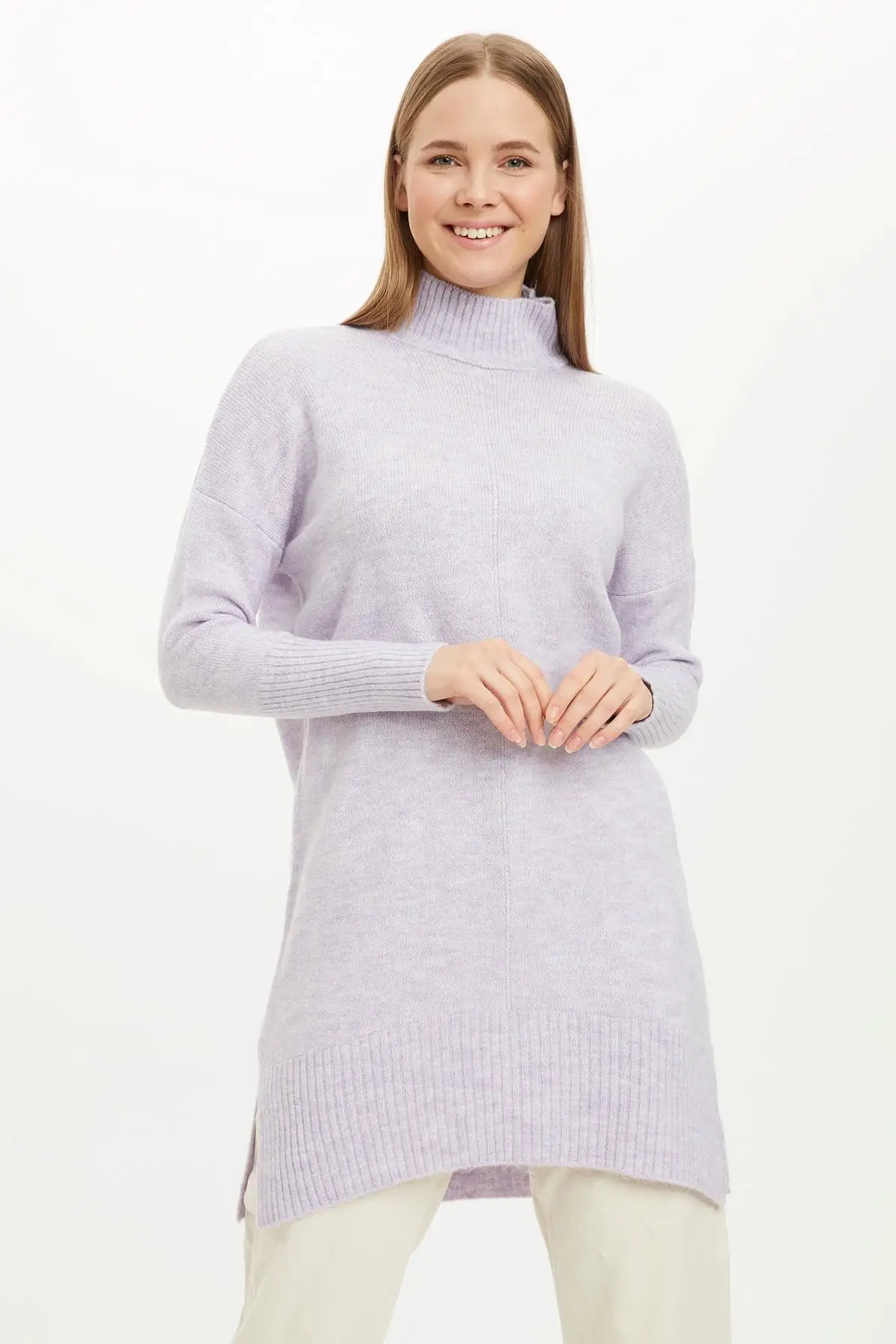 

Расслабляющая трикотажная водолазка Tunik