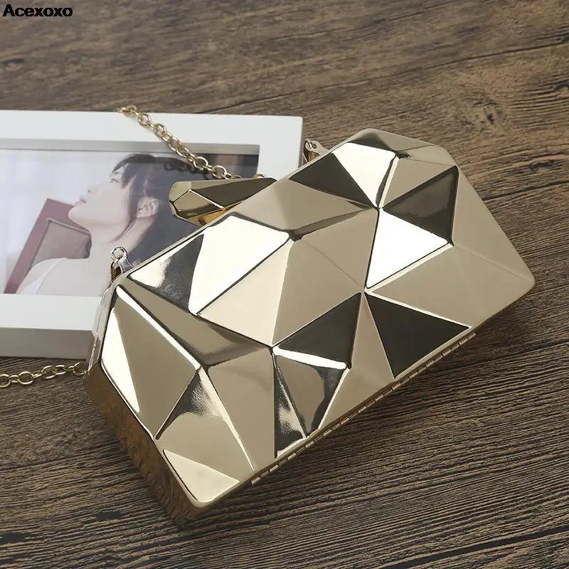 

2023 New hand grip irregular diamond bag metal chain bag
