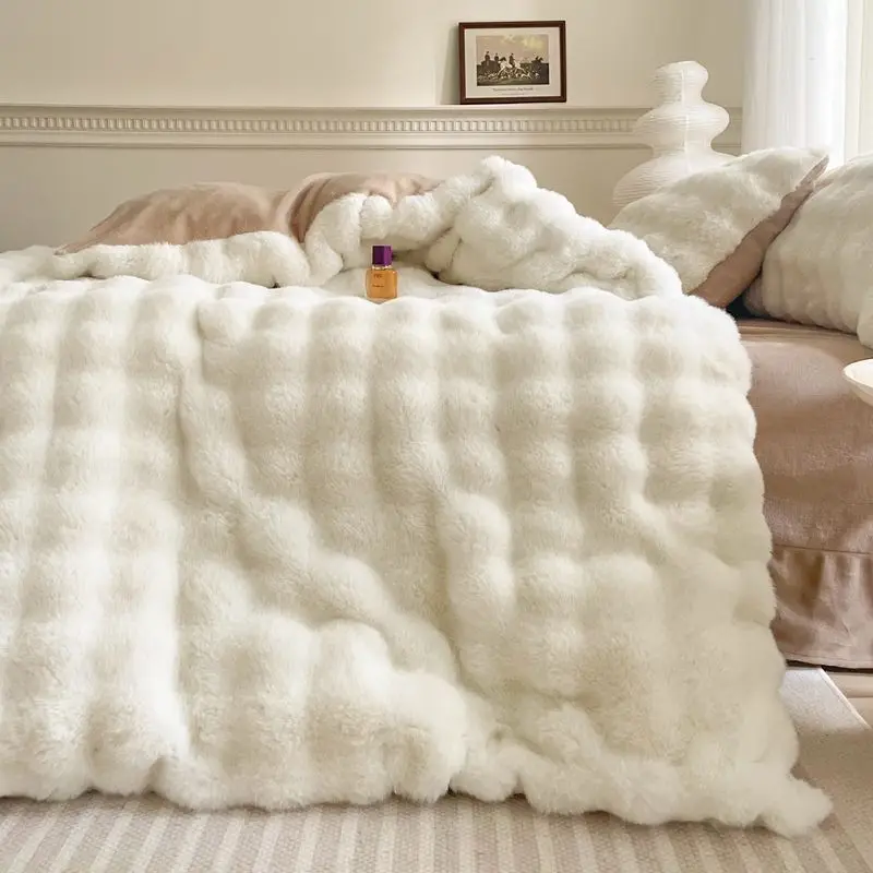 

Winter Warm Comfortable Faux Rabbit Fur Velvet Fleece Princess Bedding Set Plush Duvet Cover Flat/Fitted Bed Sheet Pillowcase