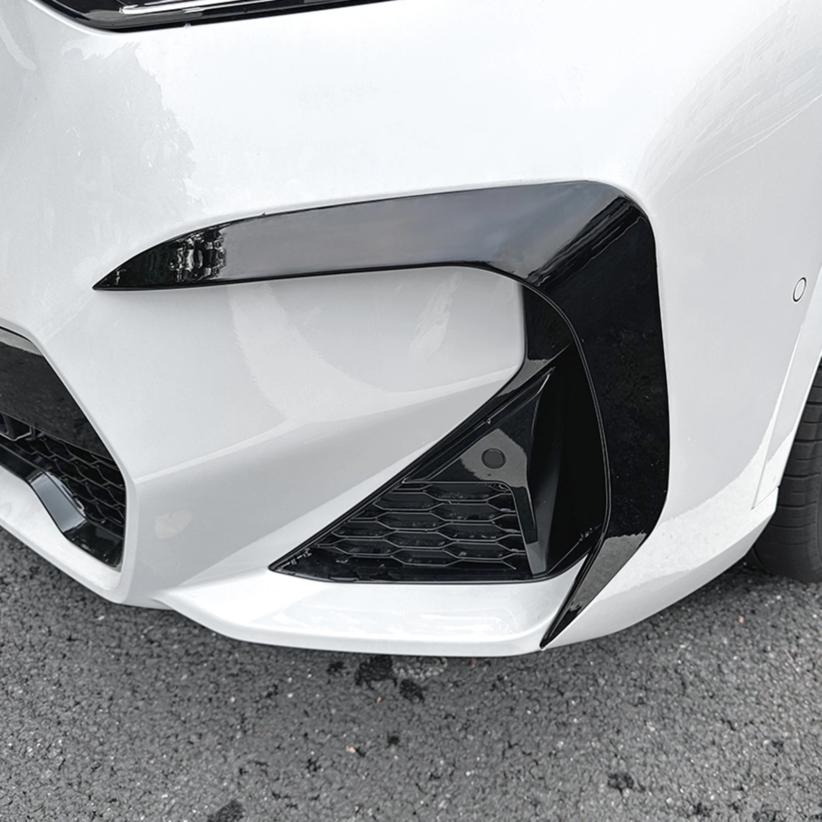 Передний бампер для BMW X1 U11 U12 M Sport 2023-2024