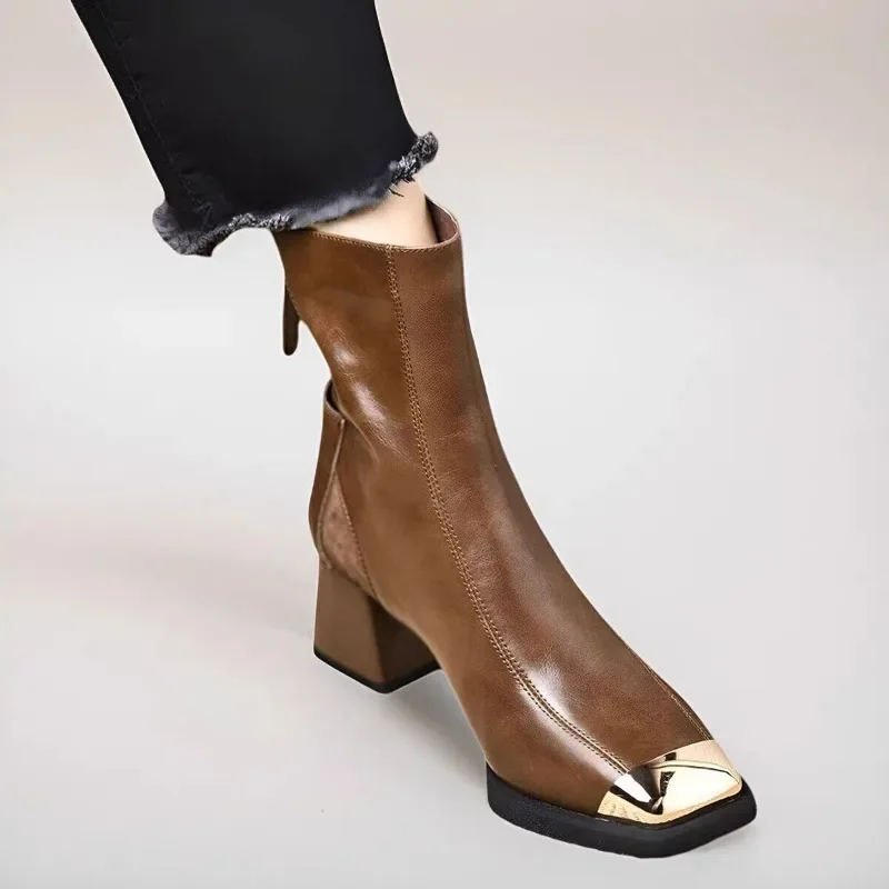 Женские ботильоны на массивном каблуке с квадратным носком дизайнерская модная