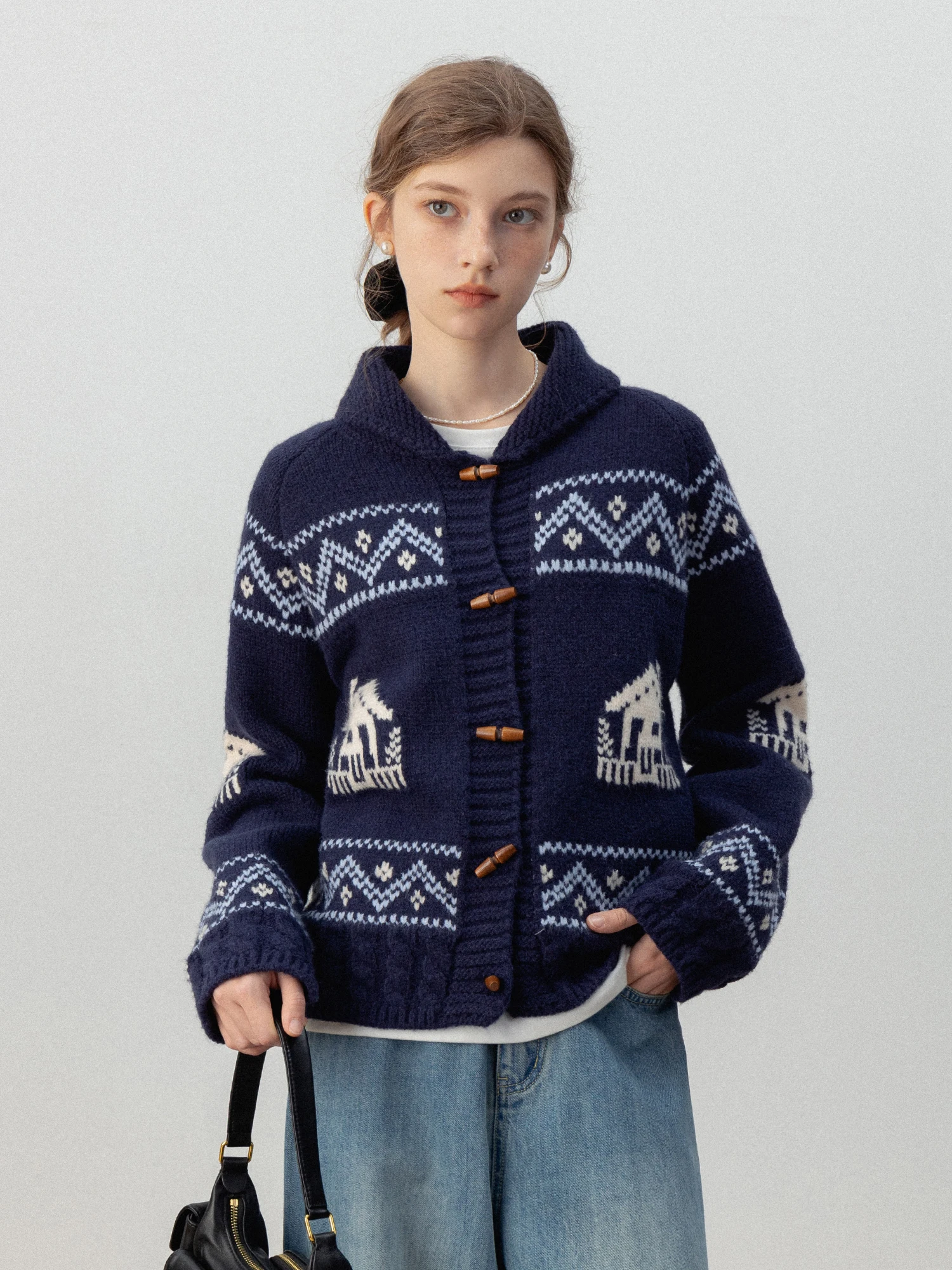 Eggka Ретро-дизайн Толстый средневековый жаккардовый свитер с роговой пряжкой