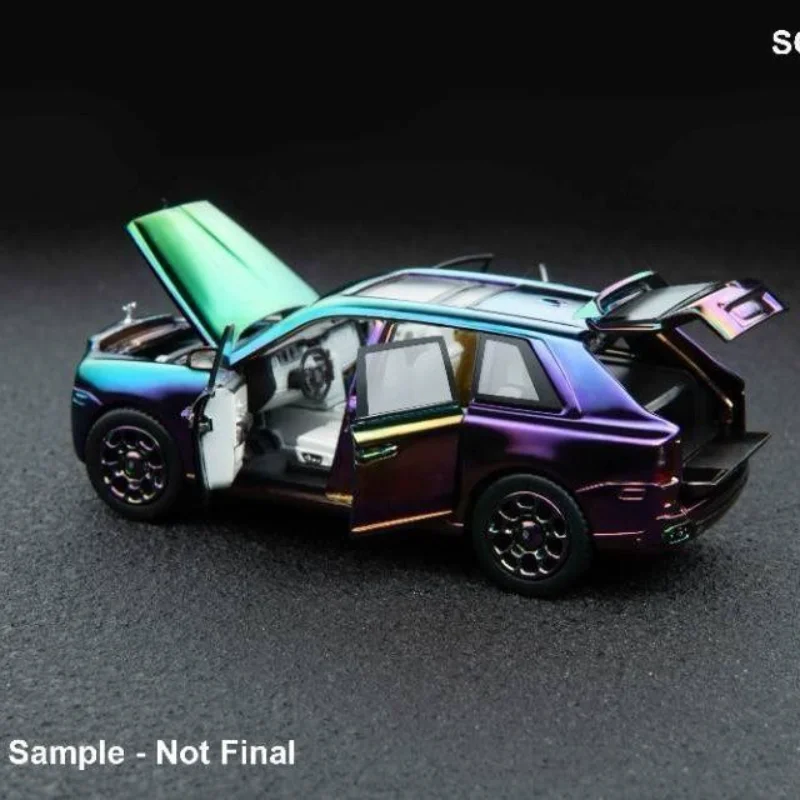 Фото Литая под давлением модель автомобиля из сплава Rolls-Royce Cullinan в масштабе 1:64 с полным приводом №2