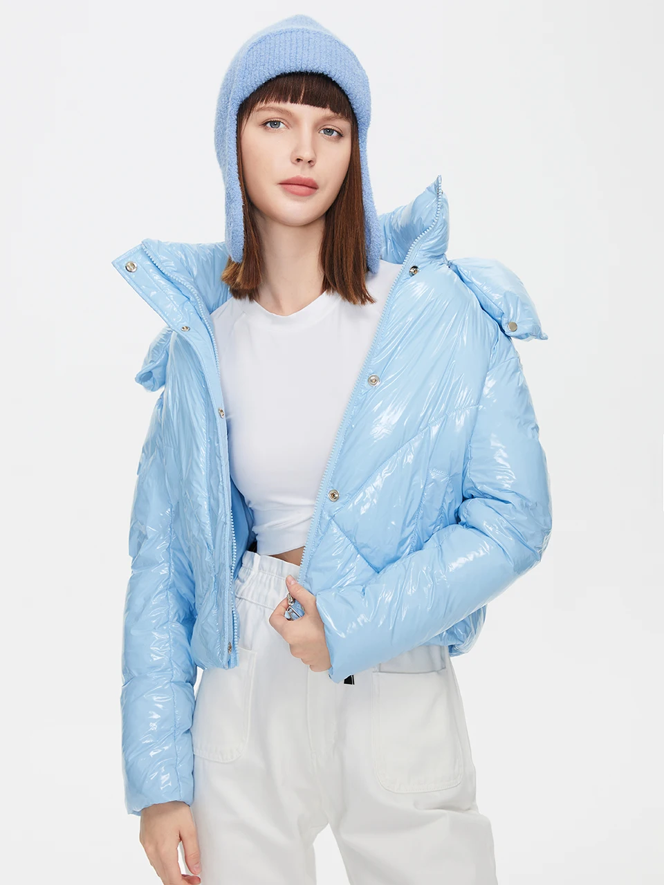 

ZIAI Women's Winter Coats 2022 Warm Short Parka Female Padded Jacket Glossy Shiny Fabric Fashion Waterproof Coat Women ZR-T036