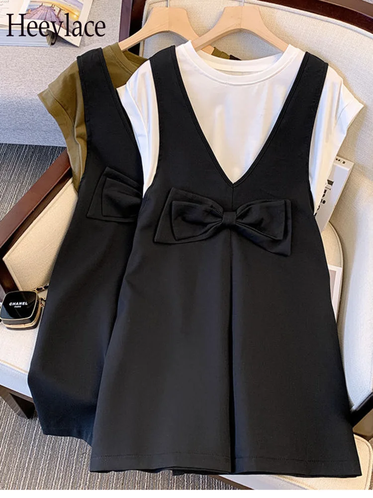 

Женский летний комплект из 2 предметов, повседневный корейский топ с коротким рукавом и черный комбинезон с глубоким V-образным вырезом и ба...