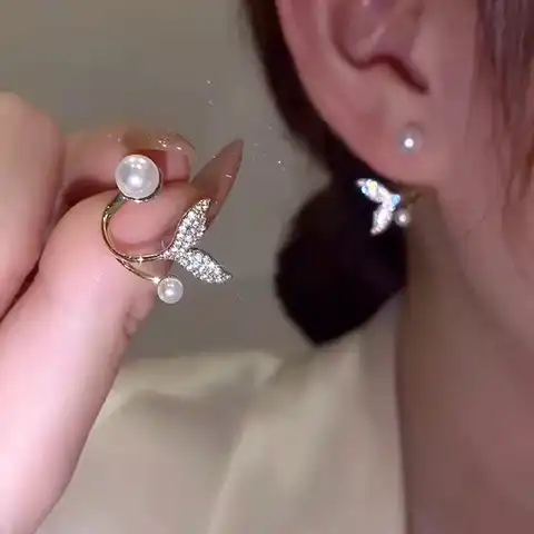 2022 New Korean Fishtail Pearl Drop Earrings For Women Shiny Crystal Flower Leaf Earring Girls Party Sweet Jewelry