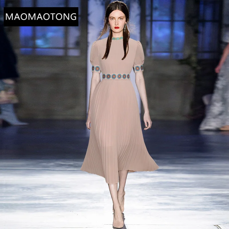 

Fashion Runway Designer Summer Dress Women's Stand collar Puff sleeve Embroidery Loose Pleated Vintage Party Dresses