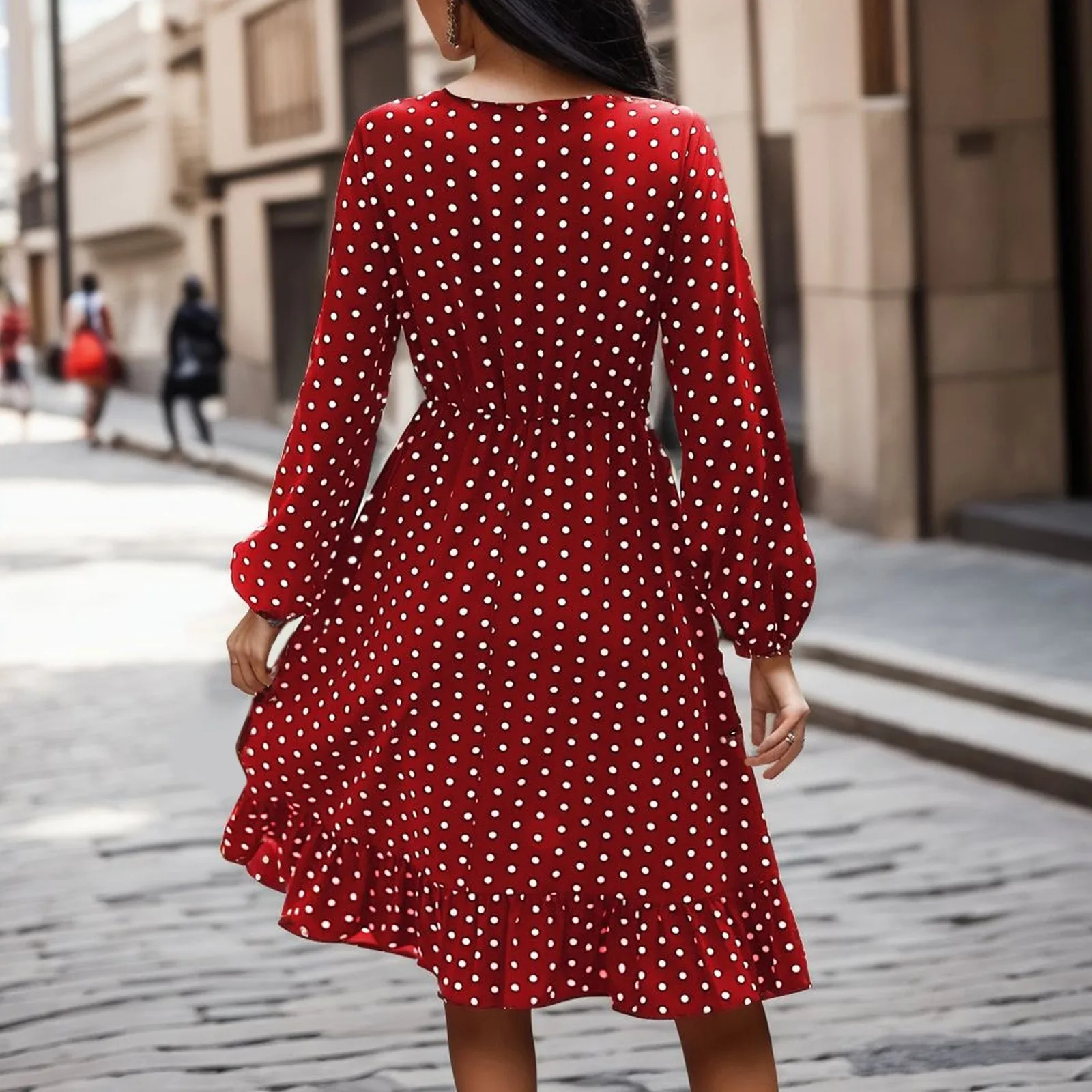 Модные и красивые платья в горошек 2015