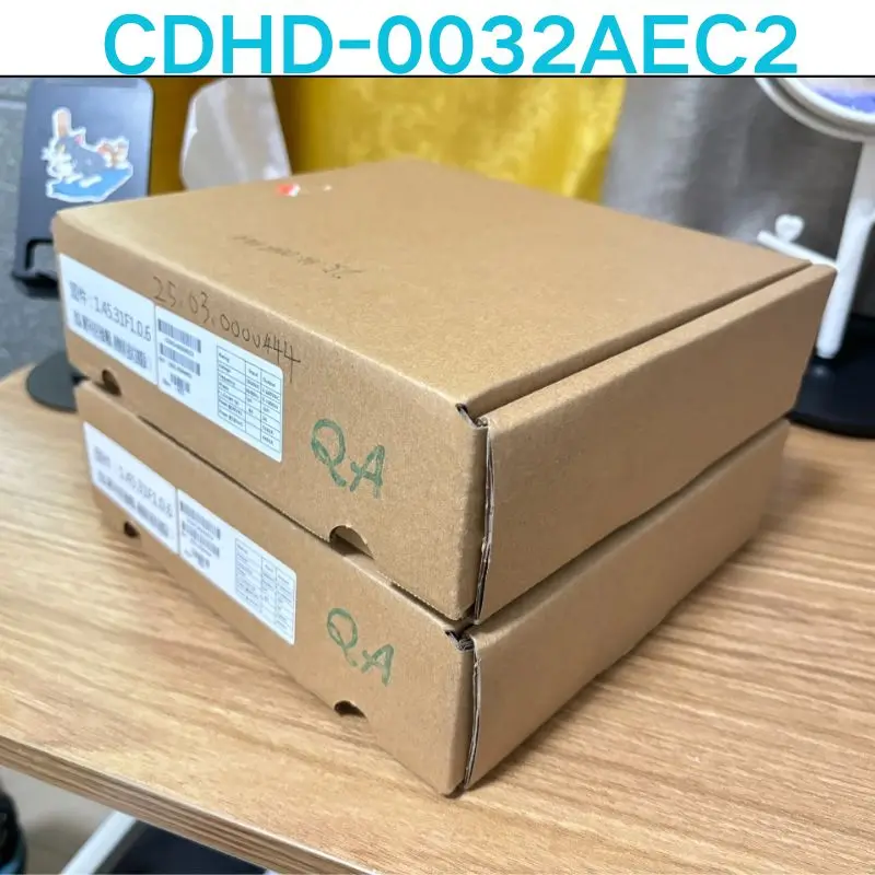 Совершенно новый флэш-накопитель