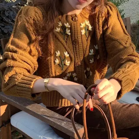 BONNTEE Жаккардовый свитер с цветочным принтом