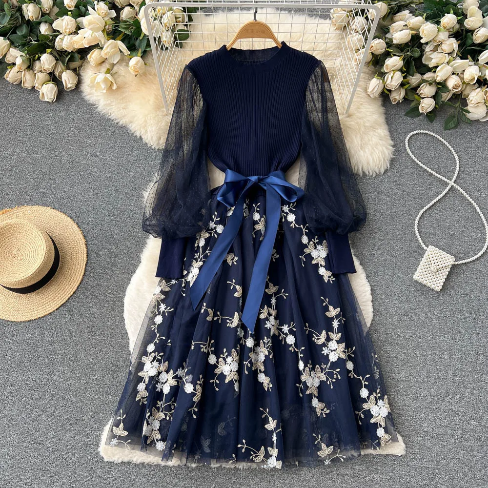 

2023 Fall New Temperament Small Black Dress a Word Embroidery Lace Mesh Dresses