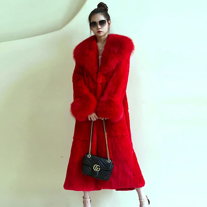 2022 Winter Big Fur Collar High-End Fur Coat Women Long Style Thick European American Temperament Loose Fashion Coats Female
