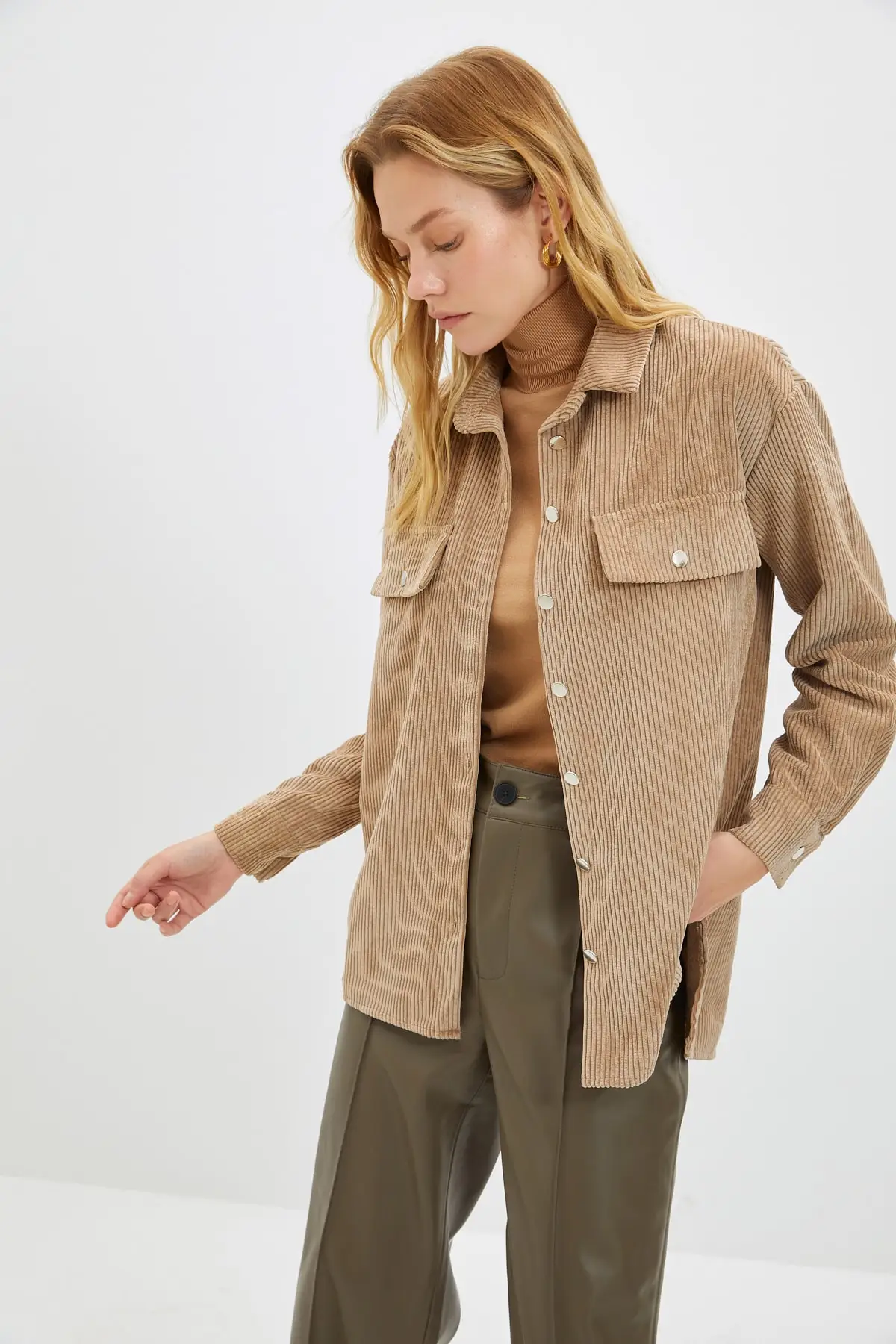 

Trendyol Pockets Shirt TWOAW22GO0403