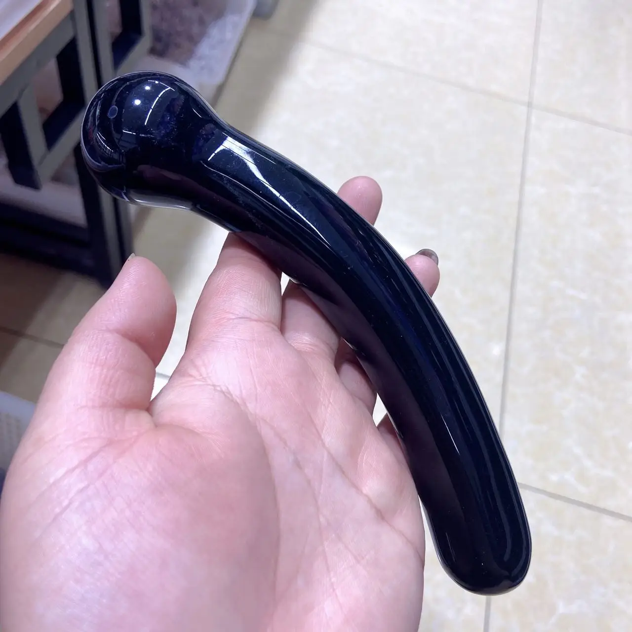 Массажная палочка из черного обсидиана 18 см