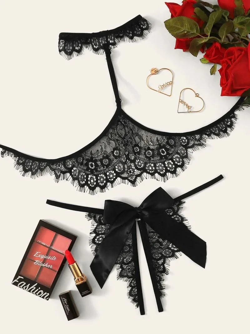 

Сексуальное кружевное нижнее белье из двух частей с лямкой на шее, женское Горячее Эротическое Прозрачное нижнее белье с открытой промежно...